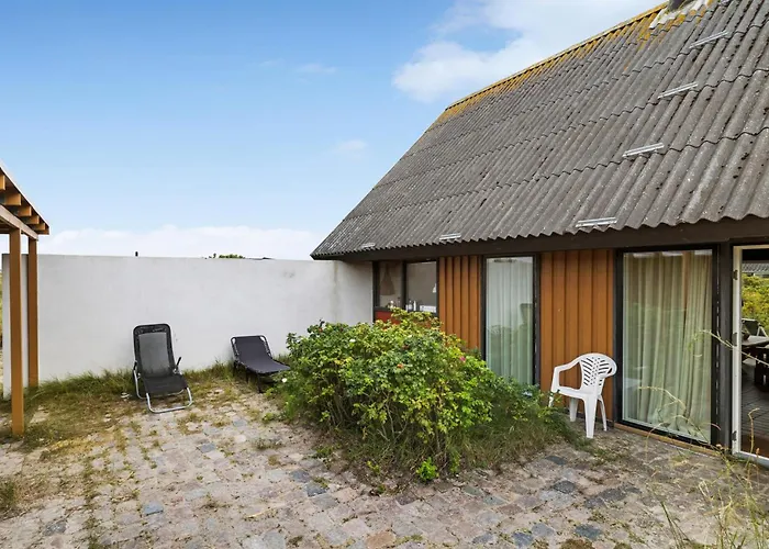 2 Bedroom Cozy In