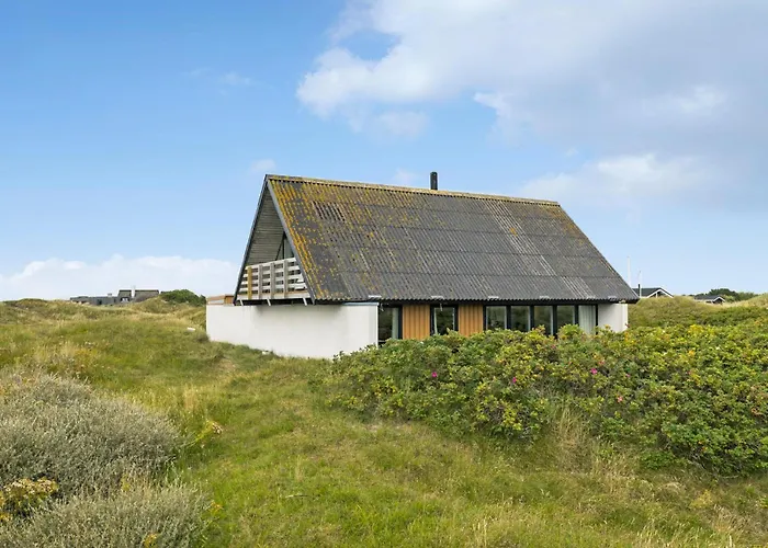 2 Bedroom Cozy In